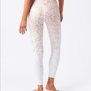 White Stay Gold Light n Tight Hi-Rise 7/8 24"